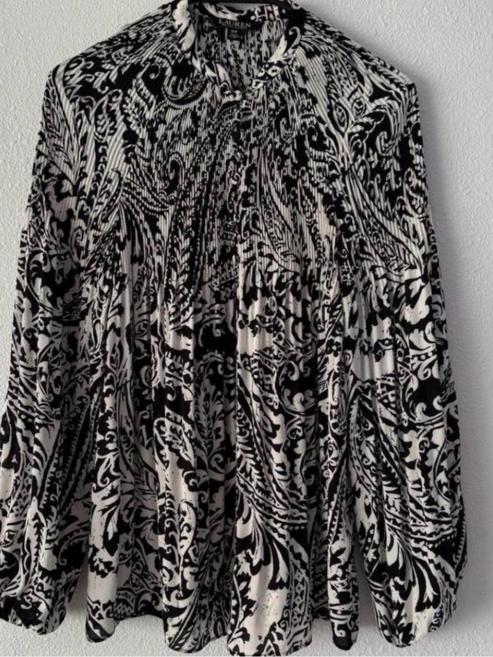 Lauren Ralph Lauren  Black & White Paisley Men’s Shirt - Classic Pattern